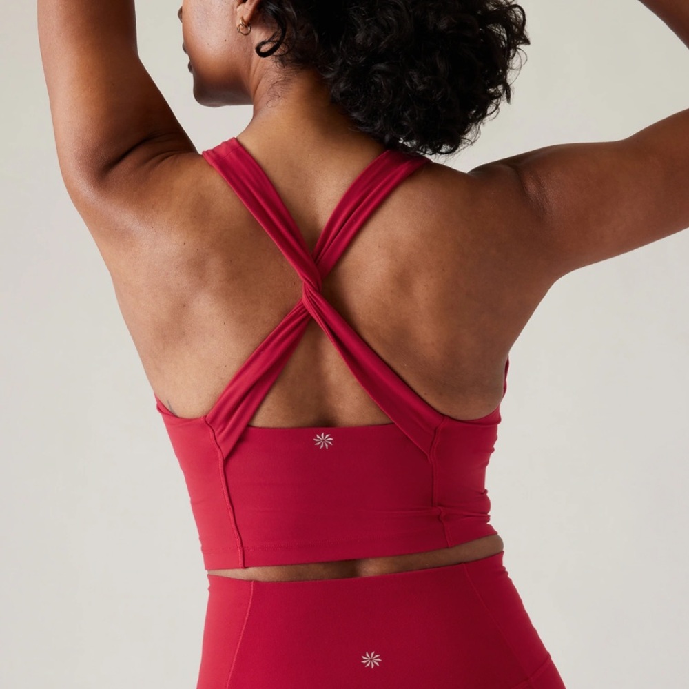 Athleta Crop top with twisted back red